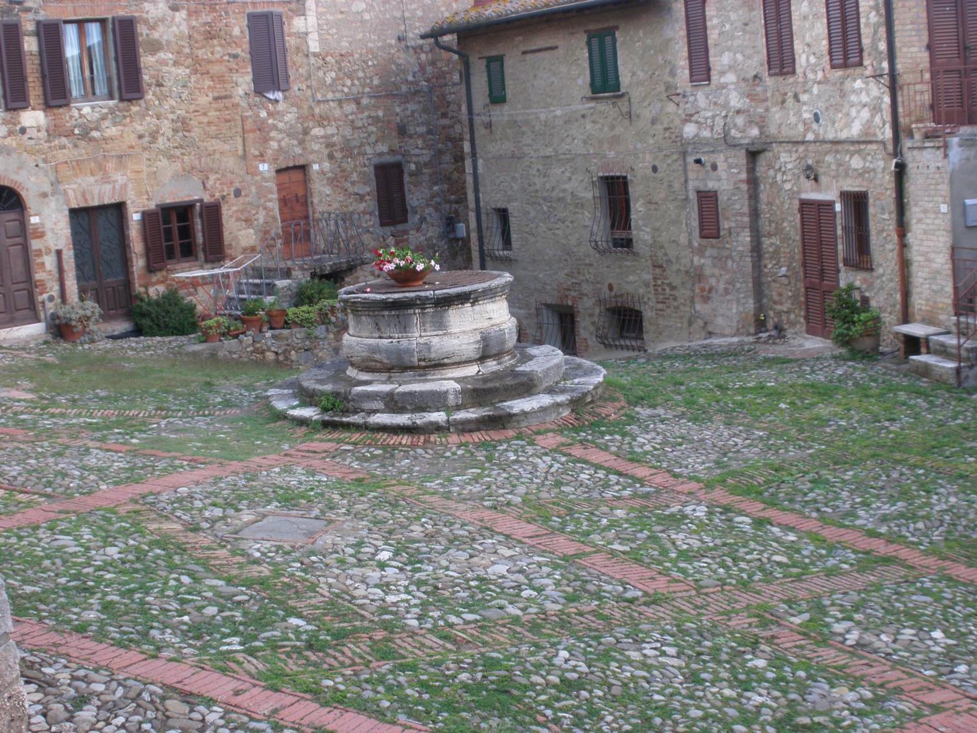 הוילה Castiglione dʼOrcia Casa Aldobrandesca מראה חיצוני תמונה